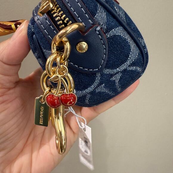 Limited ‼️Coach CZ083 Mini Rowan Bag Charm In Signature Denim - Picture 2 of 7